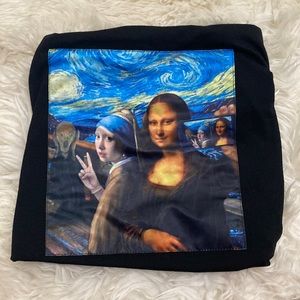 •MONA LISA TEE•